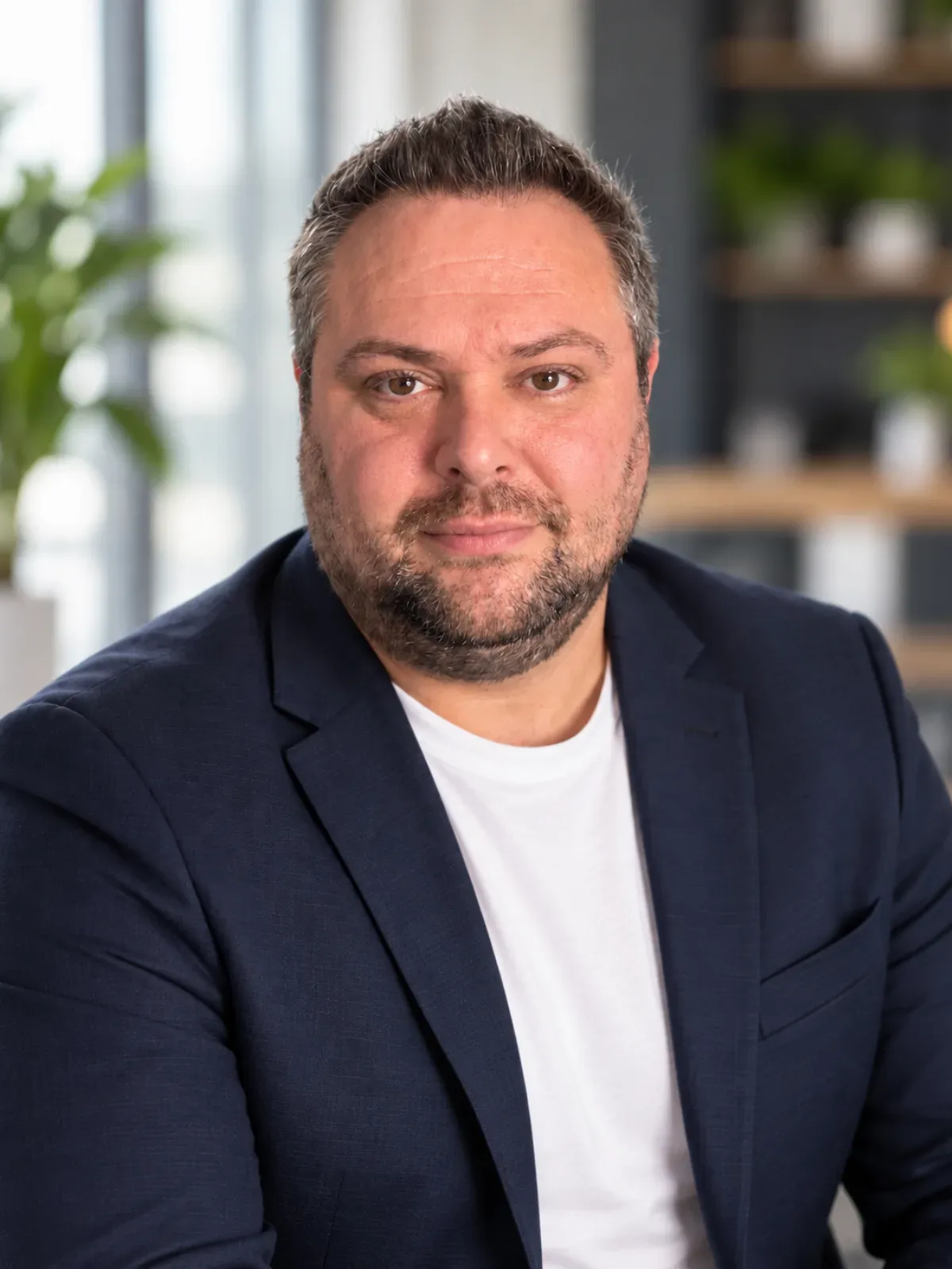 Gjulijano Bajrami, Inhaber der Web Kreativ Agentur